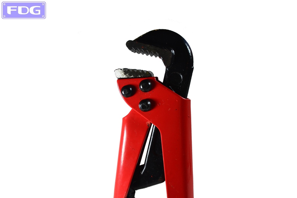 LLAVE DE CAÑO TIPO SUECA DE 2" 